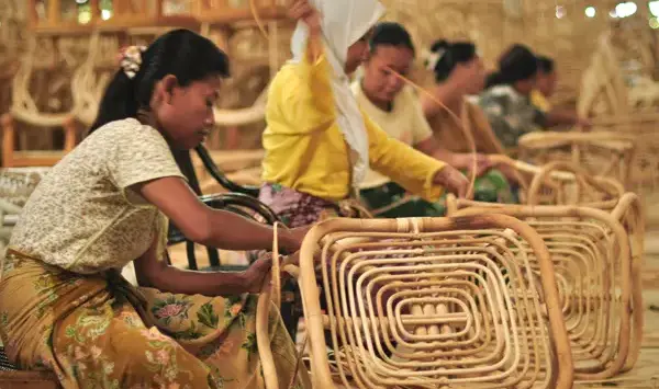 Griya Tenun Ikat Benang Emas