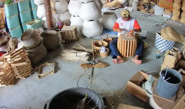 Nusantara Art Galeri Kriya Kayu & Batok Kelapa