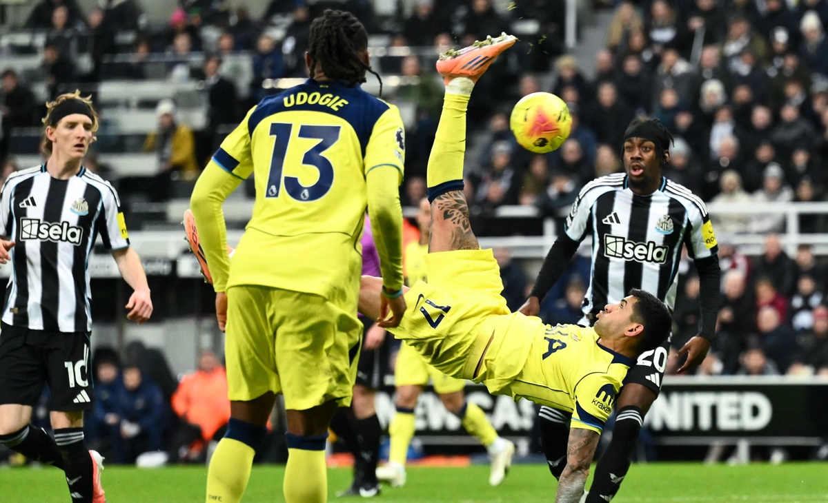 Protesters stage sit-in outside New York Stock Exchange to spotlight Gaza attacks