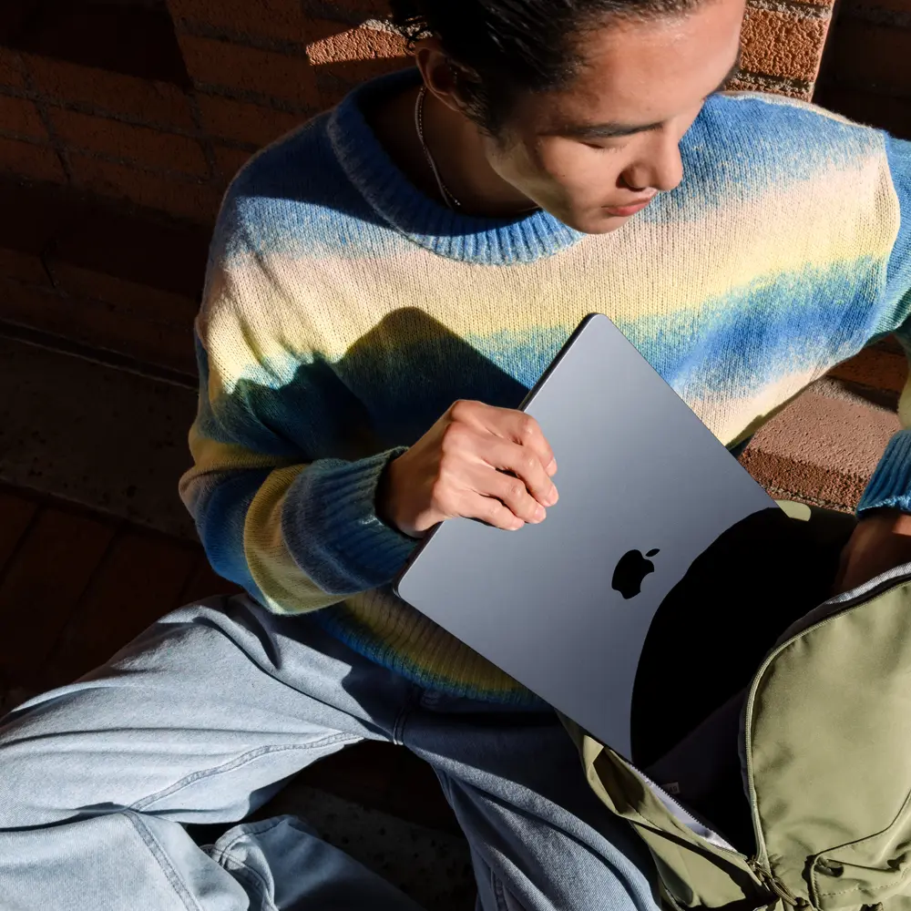 MacBook Pro M3 - Image 3